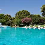 Kalamaki 4*