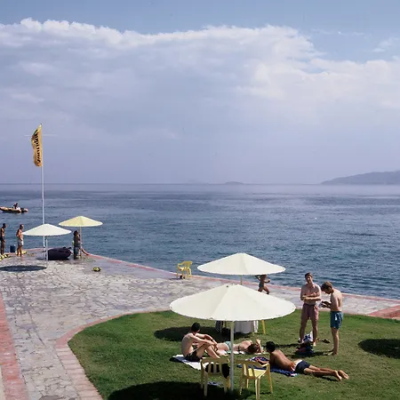 Semesteranläggning (resort) Kalamaki 4*