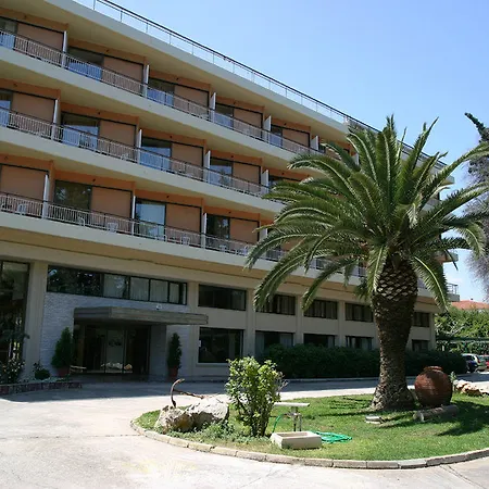 Kalamaki Resort 4*