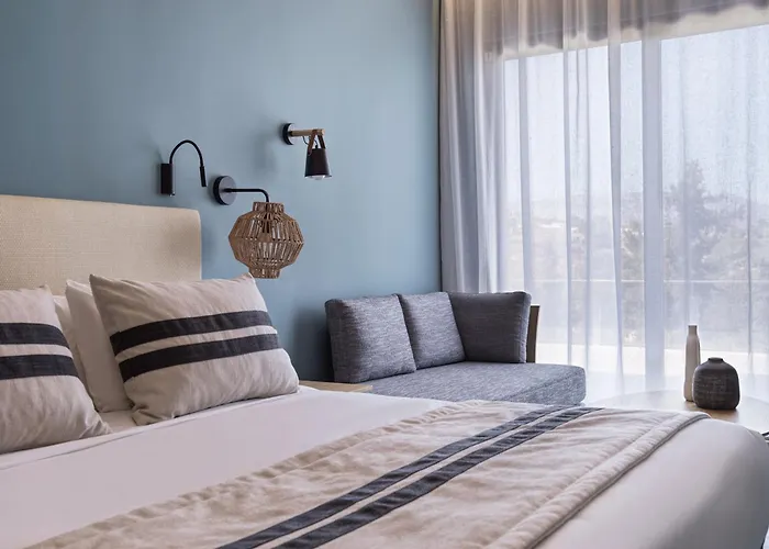 Kalamaki Resort 4*